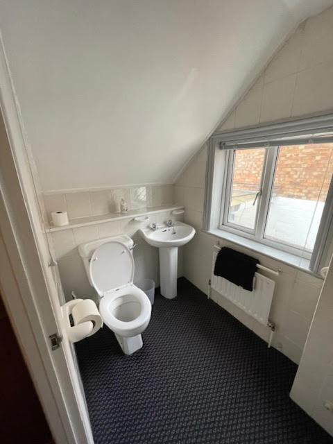 The White Hart Inn 特威克纳姆 外观 照片